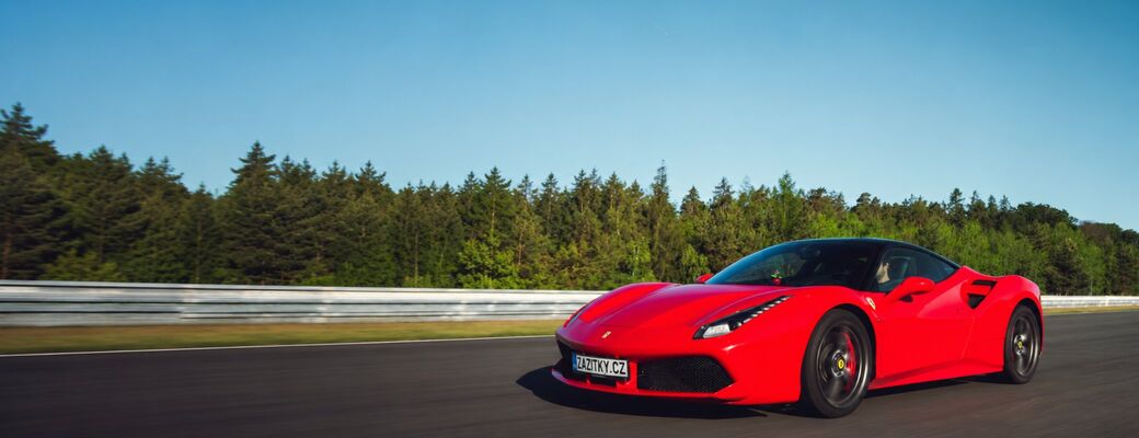 Jazda na Ferrari 488 GTB na polygóne