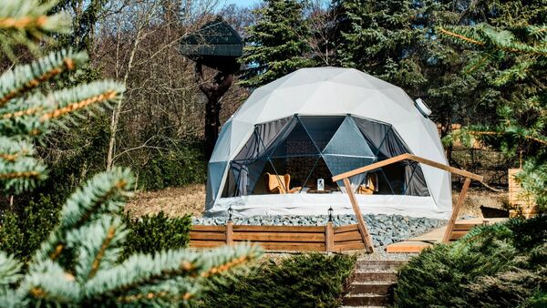 Glamping v jedinečnej kupole.