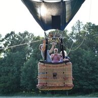 PETR NEUGEBAUER (Petrohrad, 61) na Súkromnom lete balónom