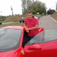 Taras Kindrachuk (Brno, 44) na Jazde vo Ferrari na Morave