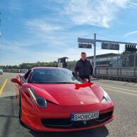 účastník zážitku (Kopřivnice, 50) na Superšportovej jazde na Masarykovom okruhu
